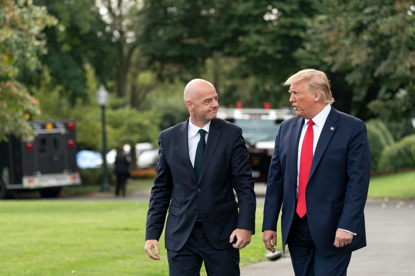 FIFA e Infantino afrontan críticas políticas antes del Mundial