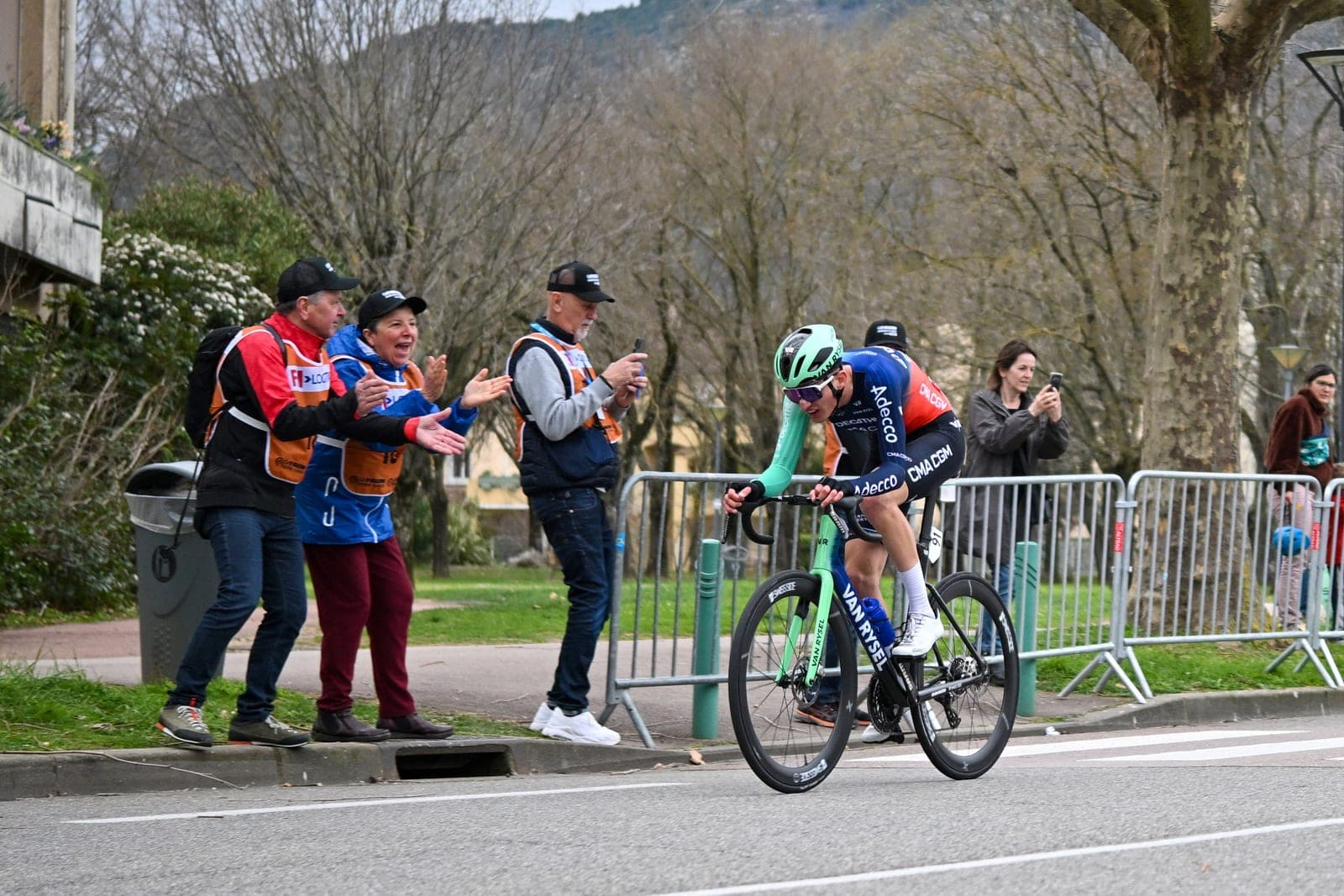 Paul Seixas conquista Il Lombardia con solo 20 años