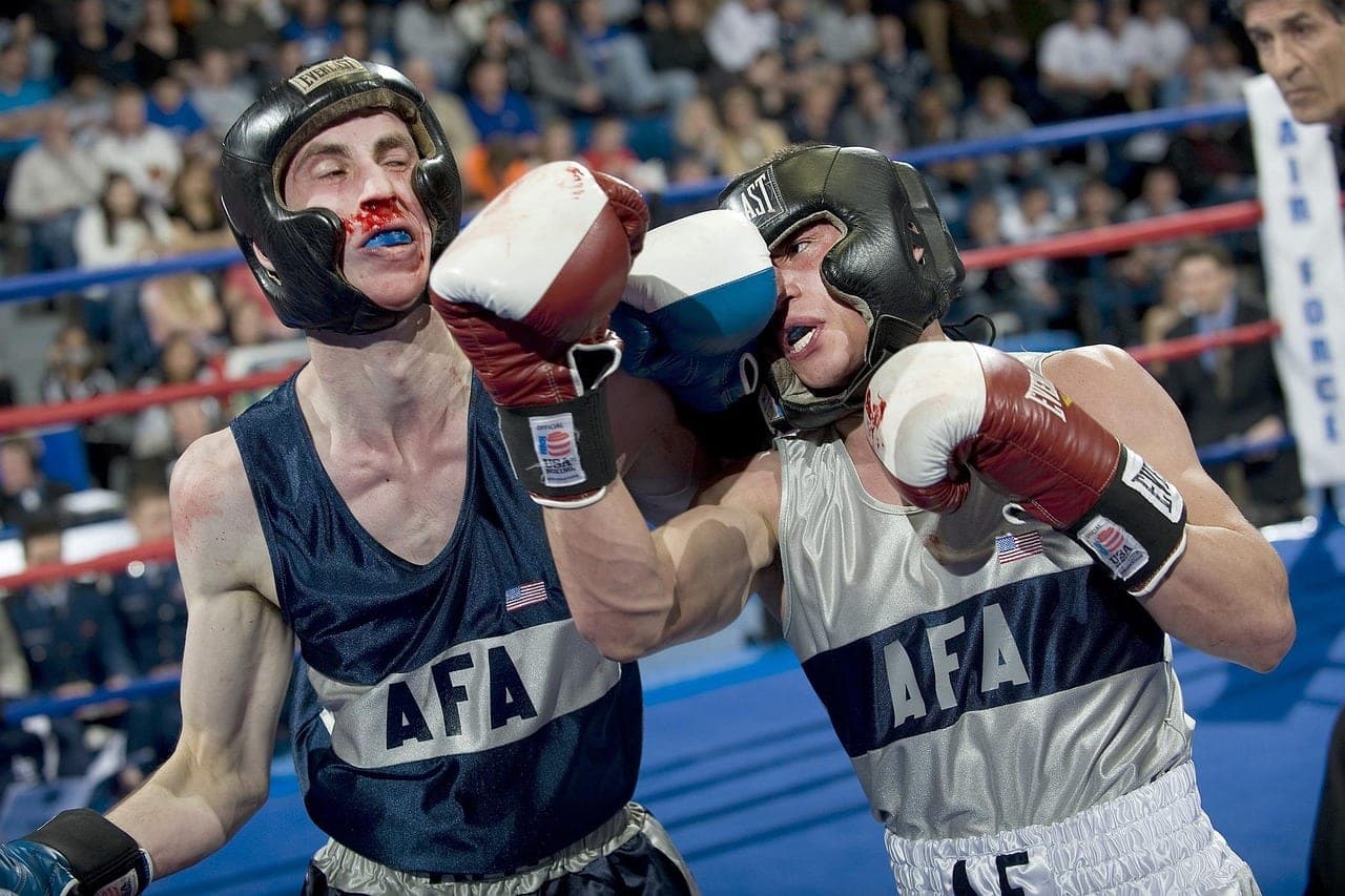 Aaron McKenna conquista en Dublín el título mundial del peso medio