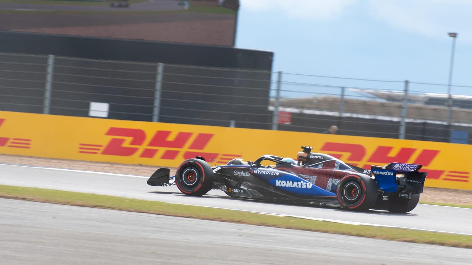 Alex Albon seguirá en Williams en 2027