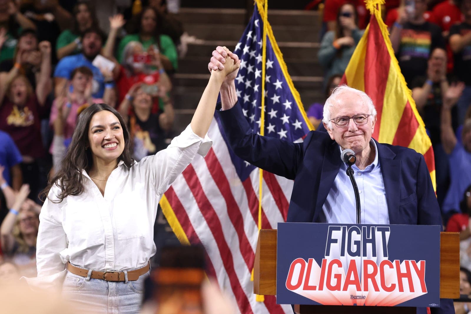 Alexandria Ocasio-Cortez vuelve a afiliarse a los Socialistas Democráticos de América