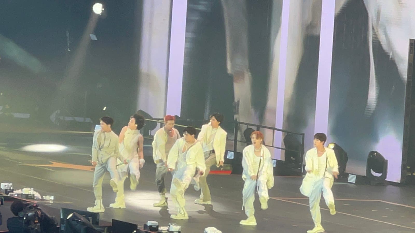 BTS vuelve a encender el Stade de France
