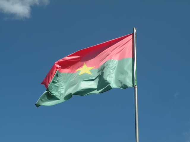 Burkina Faso rompe sus relaciones diplomáticas con Francia