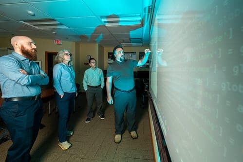 Cerebras y el riesgo de crear un chip gigante para la IA