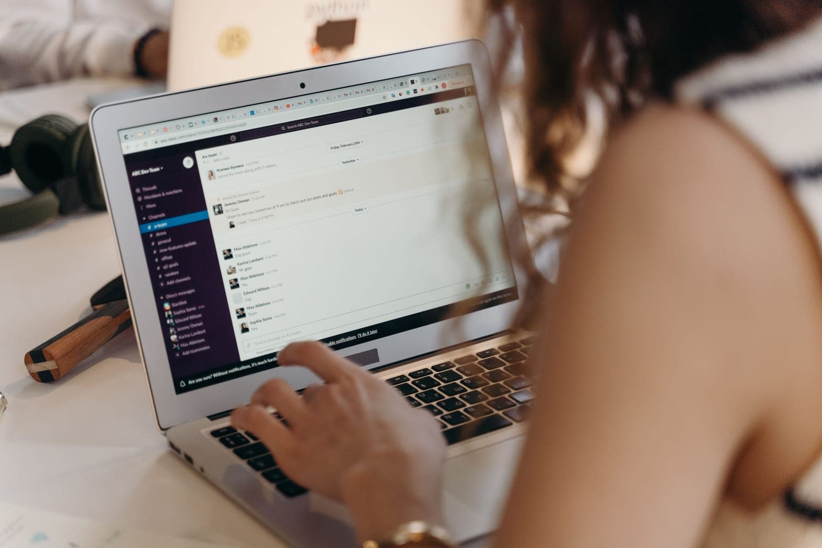 Claude aprende a intervenir mejor en Slack