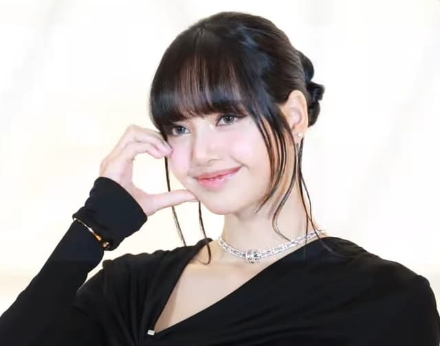 Lisa muestra su vida más allá de Blackpink en "Always Lalisa"