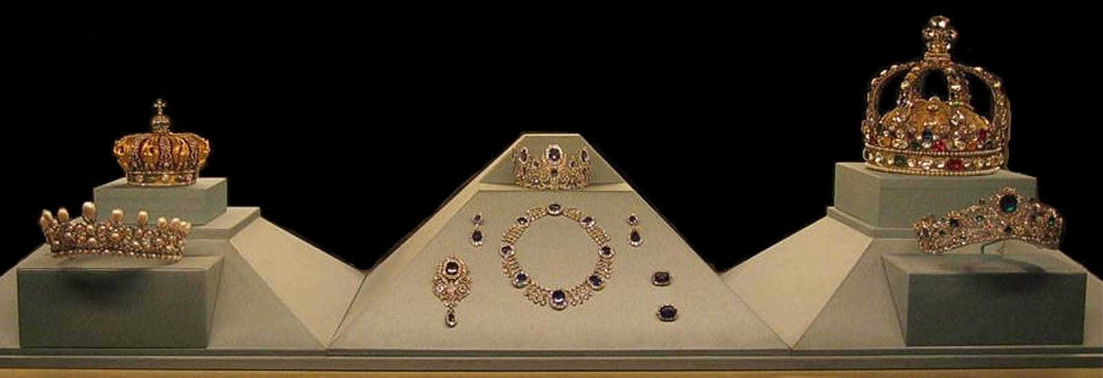 Nuevas pistas sobre el robo de joyas en el Louvre