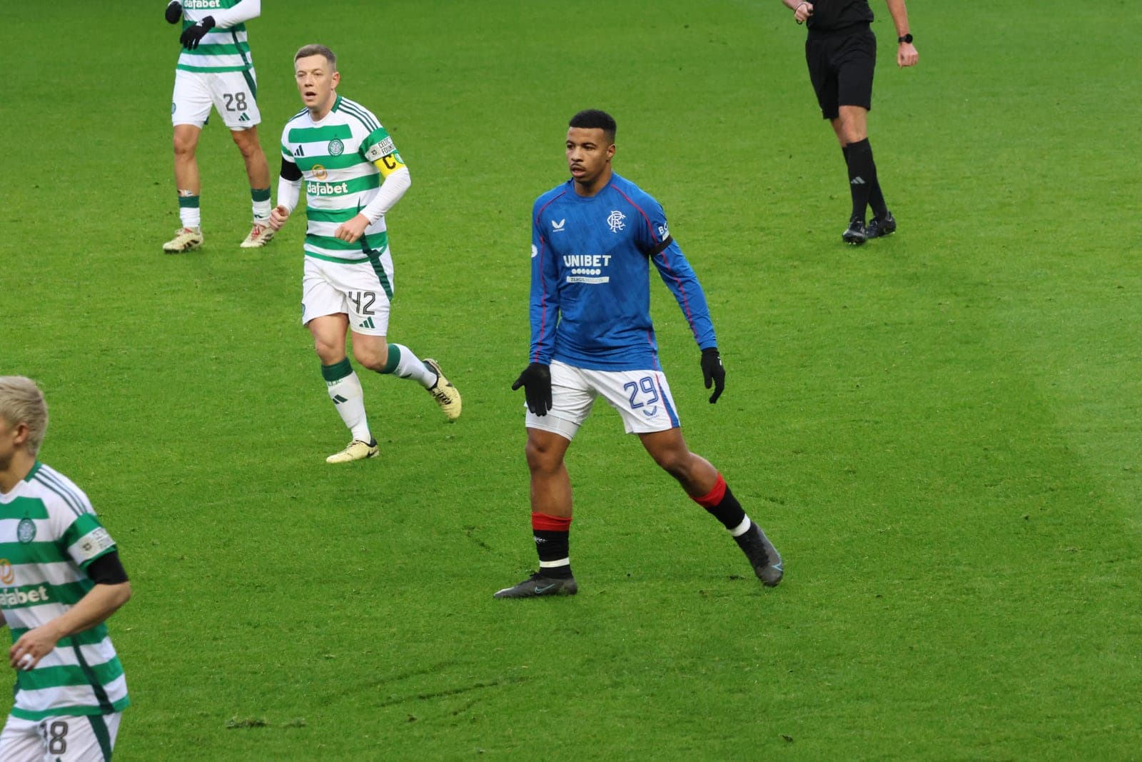 El Rangers gana al Celtic y reabre la lucha por la liga