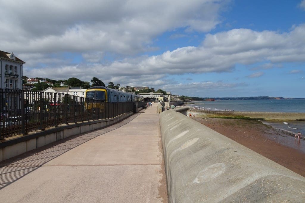 Cinco viajes en tren junto al mar para este verano